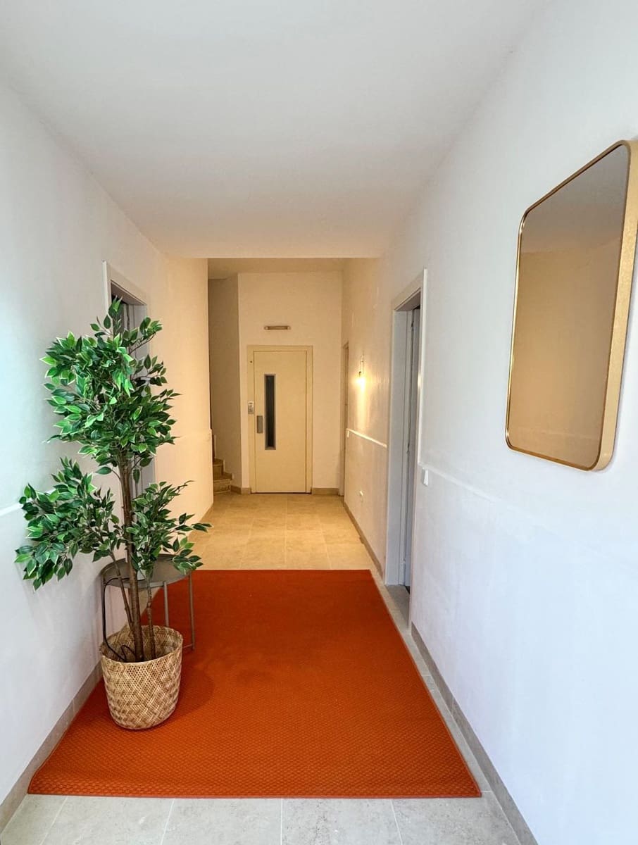 6 bedroom Villa for sale in Barcelona city with pool garage - € 1,275,000 (Ref: 9341748)