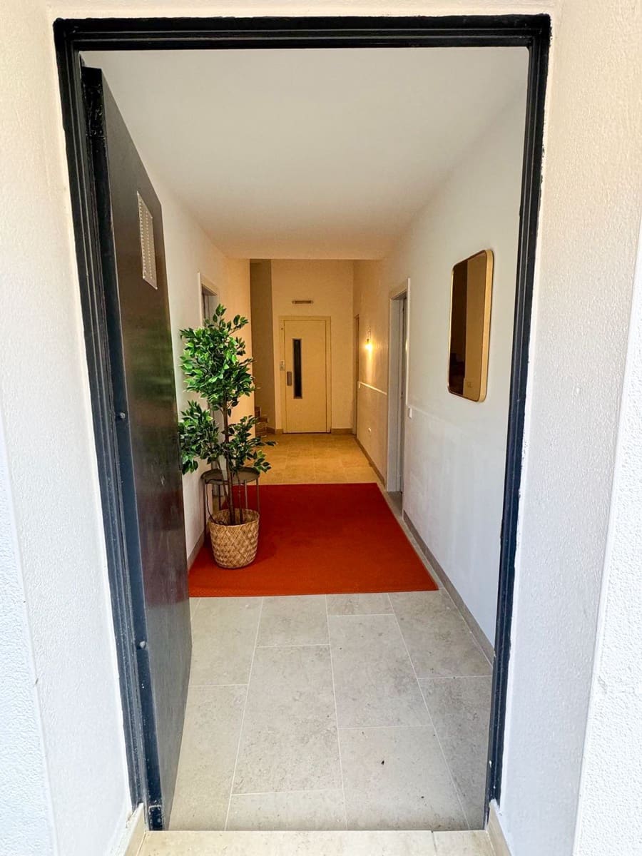 6 bedroom Villa for sale in Barcelona city with pool garage - € 1,275,000 (Ref: 9341748)
