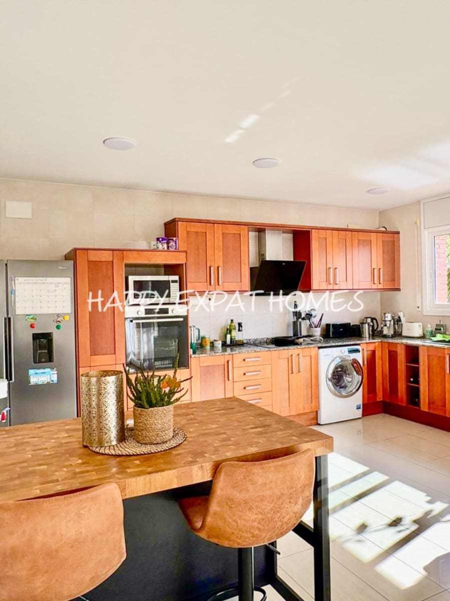 4 slaapkamer Villa te koop in Olivella - € 690.000 (Ref: 9362867)