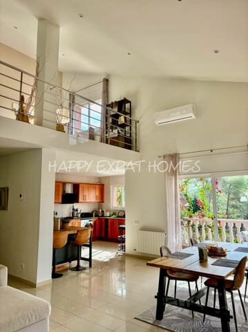 4 bedroom Villa for sale in Olivella - € 690,000 (Ref: 9362867)