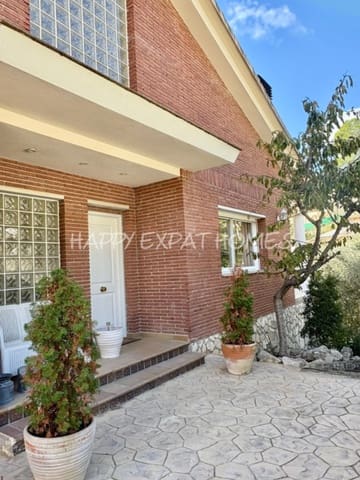 4 bedroom Villa for sale in Olivella - € 690,000 (Ref: 9362867)