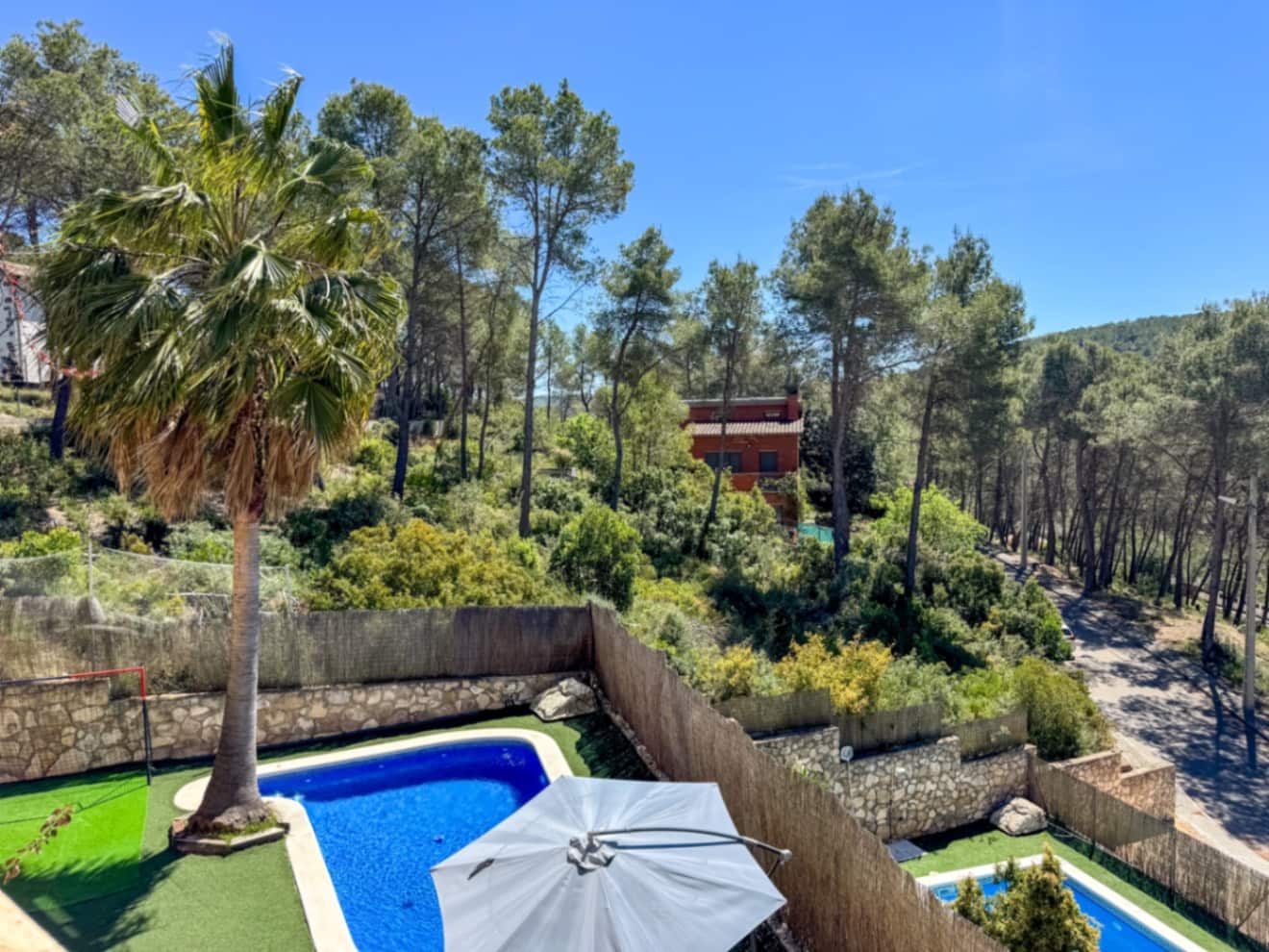 4 bedroom Villa for sale in Olivella with pool garage - € 650,000 (Ref: 9362867)