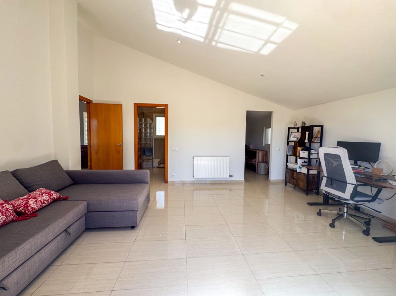 4 bedroom Villa for sale in Olivella with pool garage - € 650,000 (Ref: 9362867)