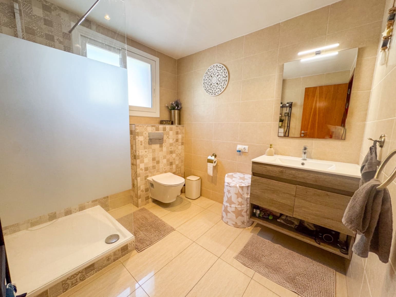 4 bedroom Villa for sale in Olivella with pool garage - € 650,000 (Ref: 9362867)