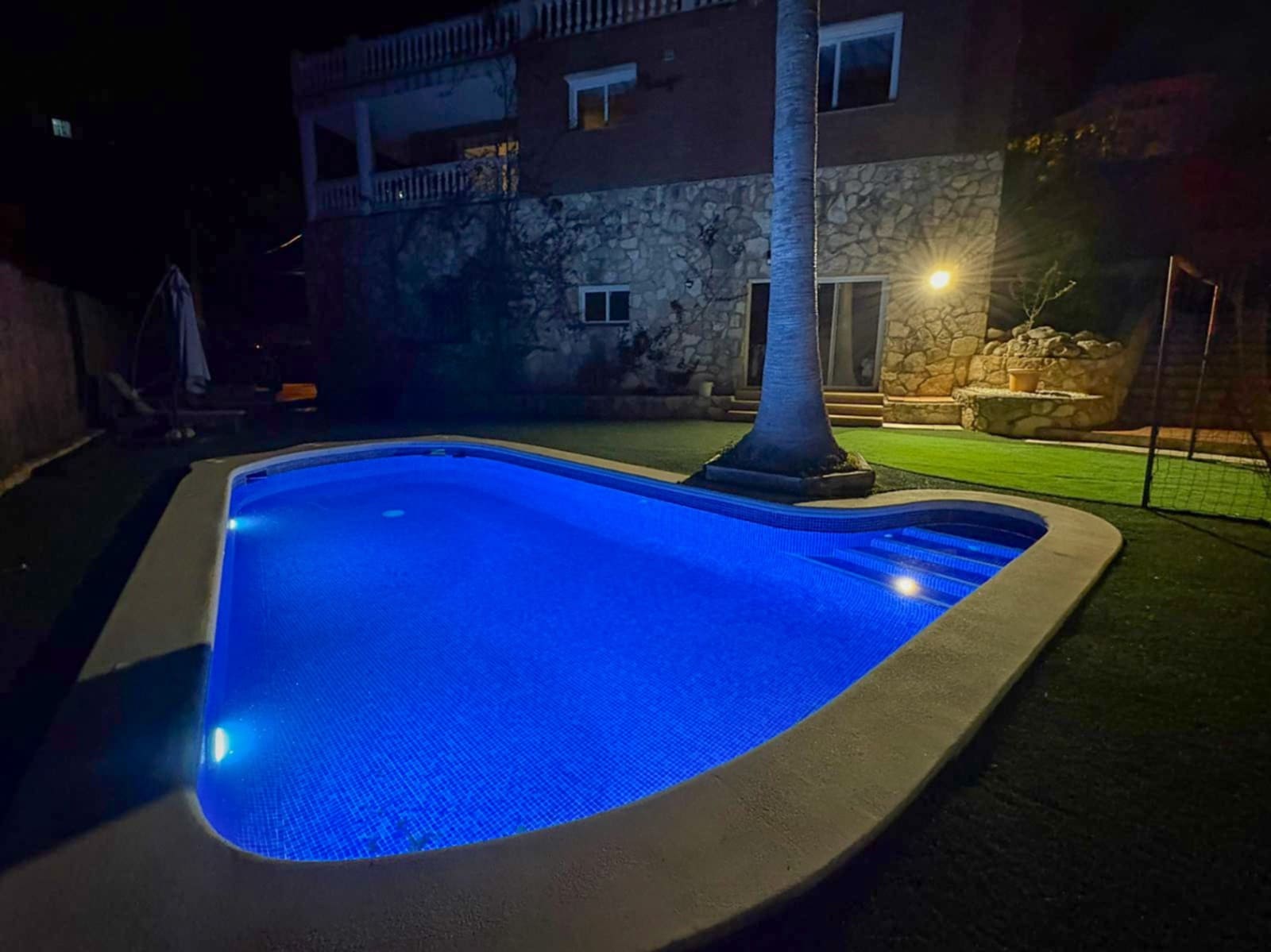 4 bedroom Villa for sale in Olivella with pool garage - € 650,000 (Ref: 9362867)