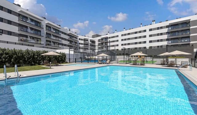 2 bedroom Apartment for rent in Vilanova i la Geltrú with pool garage - € 1,300 (Ref: 9436333)