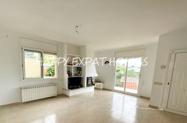 3 slaapkamer Villa te koop in Olivella met zwembad garage - € 320.000 (Ref: 9467647)