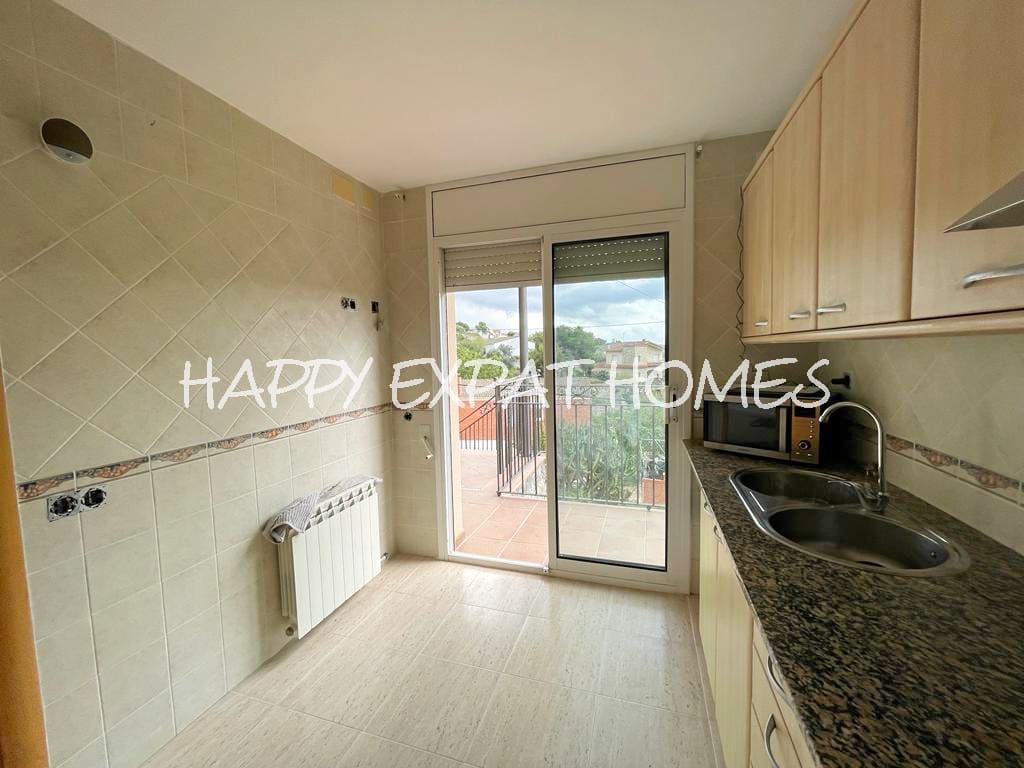 3 slaapkamer Villa te koop in Olivella met zwembad garage - € 320.000 (Ref: 9467647)