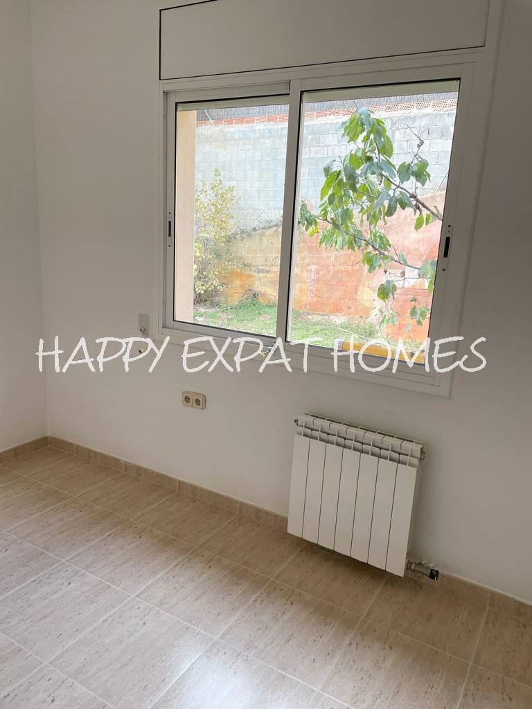 3 slaapkamer Villa te koop in Olivella met zwembad garage - € 320.000 (Ref: 9467647)