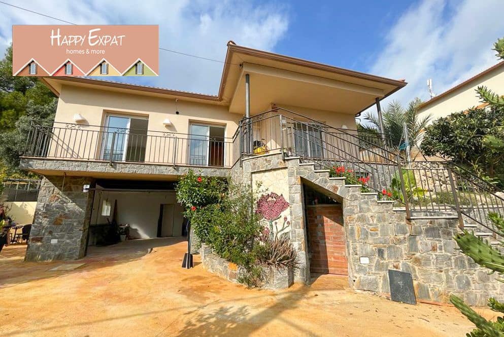 3 slaapkamer Villa te koop in Olivella met zwembad garage - € 320.000 (Ref: 9467647)