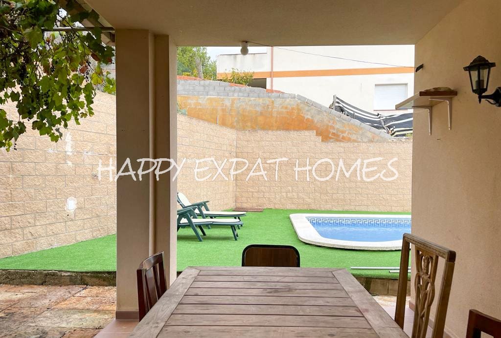 3 slaapkamer Villa te koop in Olivella met zwembad garage - € 320.000 (Ref: 9467647)