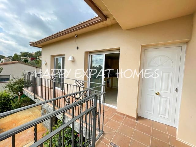 3 slaapkamer Villa te koop in Olivella met zwembad garage - € 320.000 (Ref: 9467647)