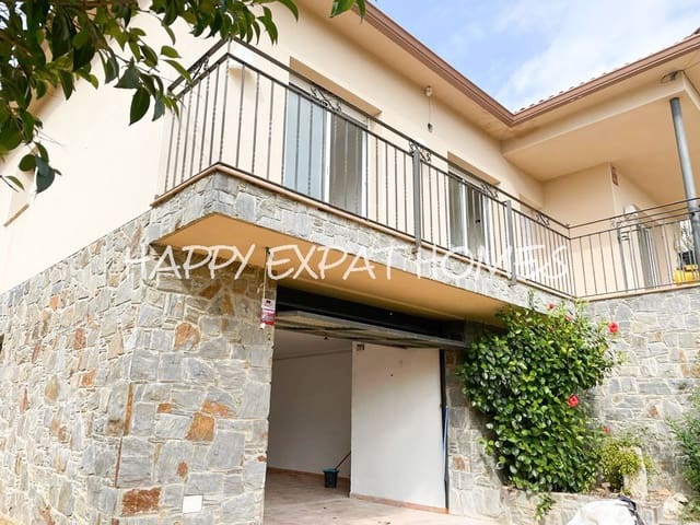 3 slaapkamer Villa te koop in Olivella met zwembad garage - € 320.000 (Ref: 9467647)