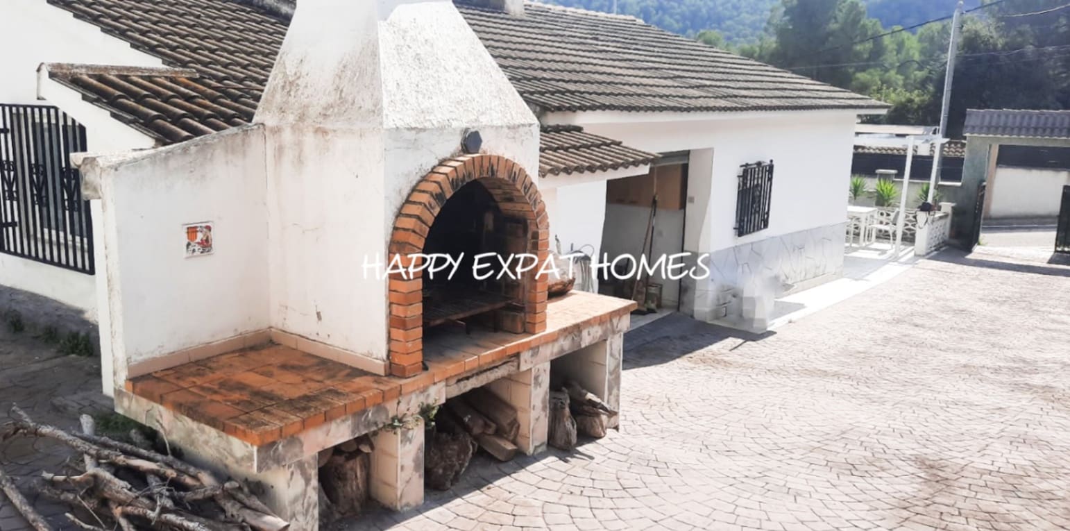 Villa/Maison de 4 chambres à louer à Canyelles - 1 800 € (Ref: 9500406)