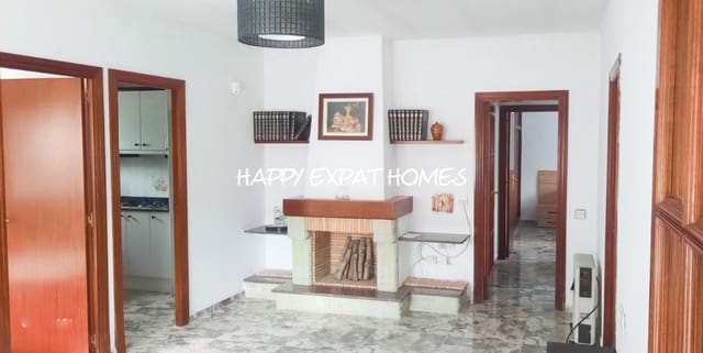 Villa/Maison de 4 chambres à louer à Canyelles - 1 800 € (Ref: 9500406)