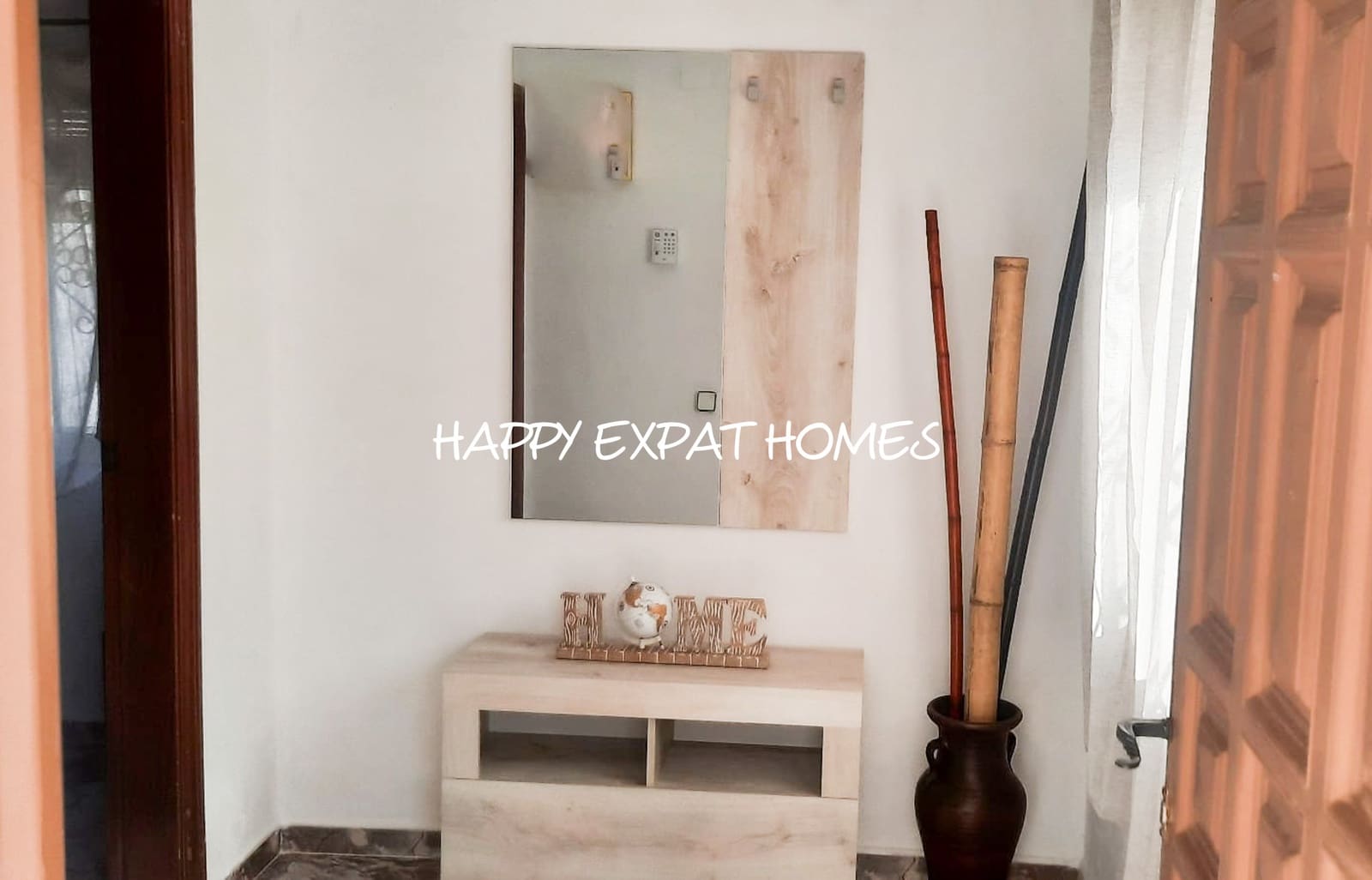 Villa/Maison de 4 chambres à louer à Canyelles - 1 800 € (Ref: 9500406)