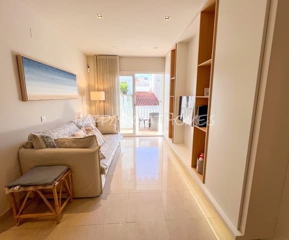 2 makuuhuone Asunto myytävänä paikassa Sitges - 450 000 € (Ref: 9592240)