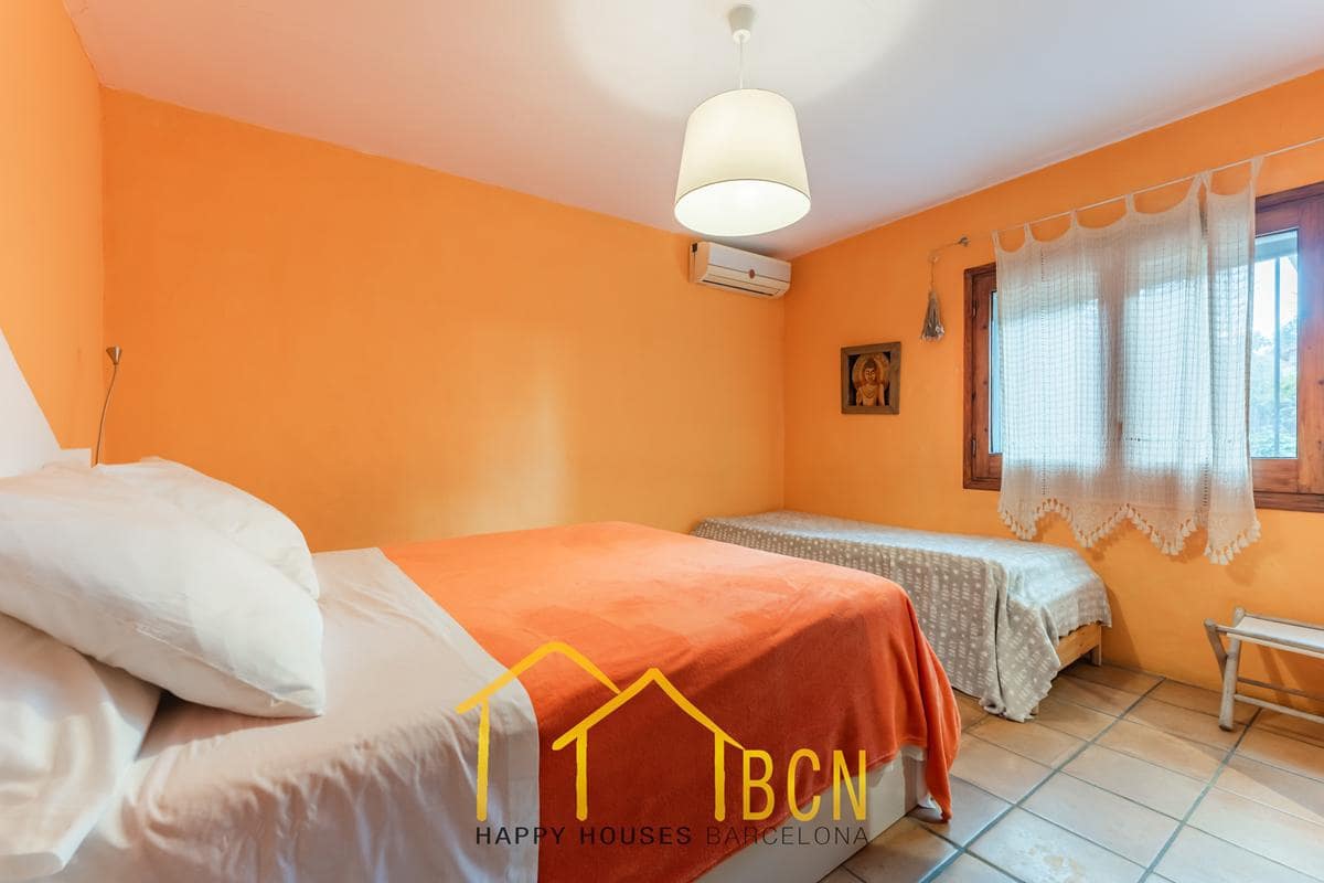 7 chambre Villa/Maison à vendre à Sant Pere de Ribes avec piscine garage - 679 000 € (Ref: 9650706)