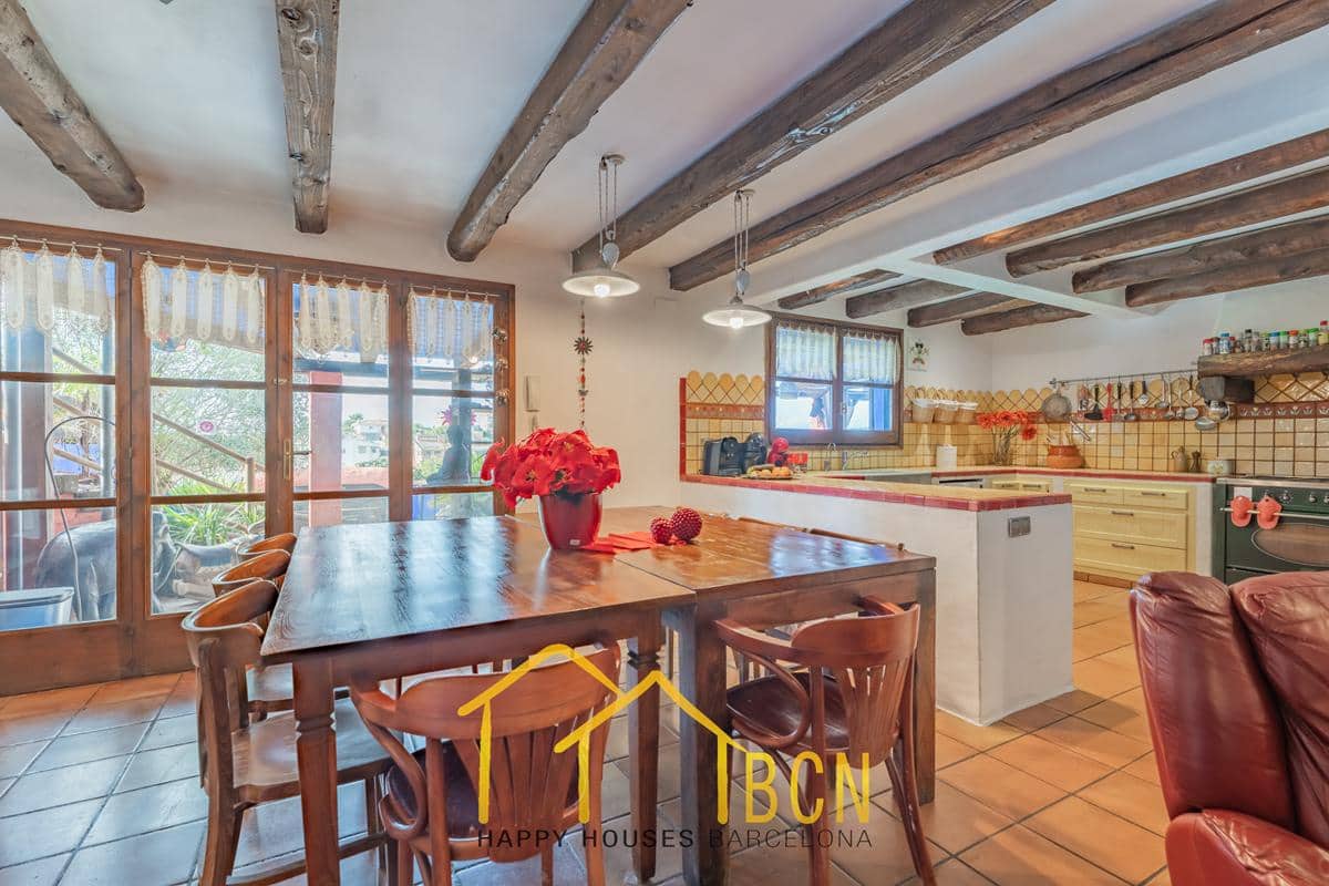 7 chambre Villa/Maison à vendre à Sant Pere de Ribes avec piscine garage - 679 000 € (Ref: 9650706)