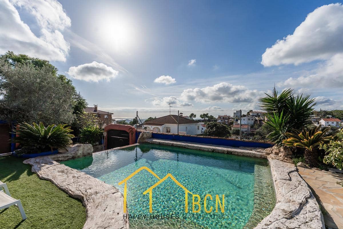 7 chambre Villa/Maison à vendre à Sant Pere de Ribes avec piscine garage - 679 000 € (Ref: 9650706)