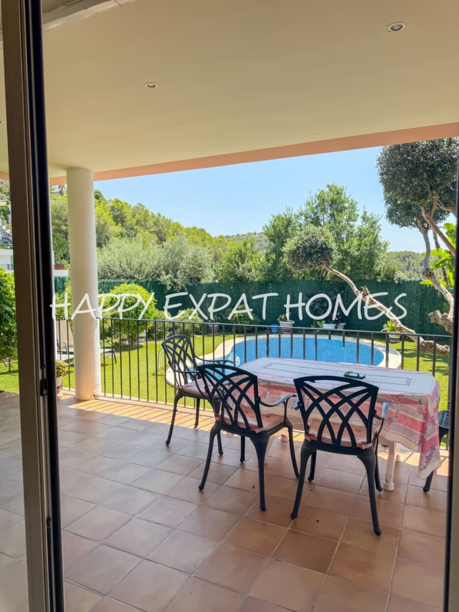 4 bedroom Villa for sale in Sitges with pool garage - € 1,190,000 (Ref: 9797612)