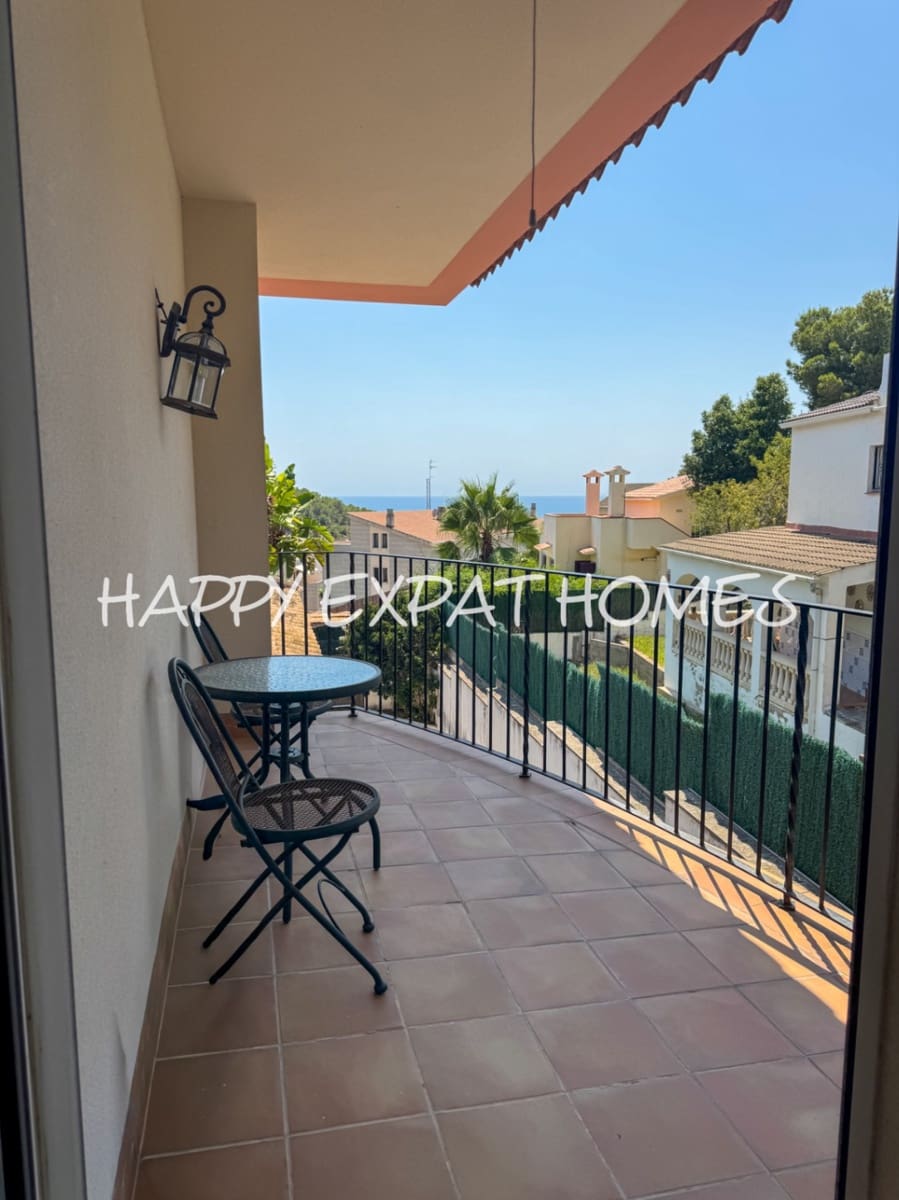 4 bedroom Villa for sale in Sitges with pool garage - € 1,190,000 (Ref: 9797612)