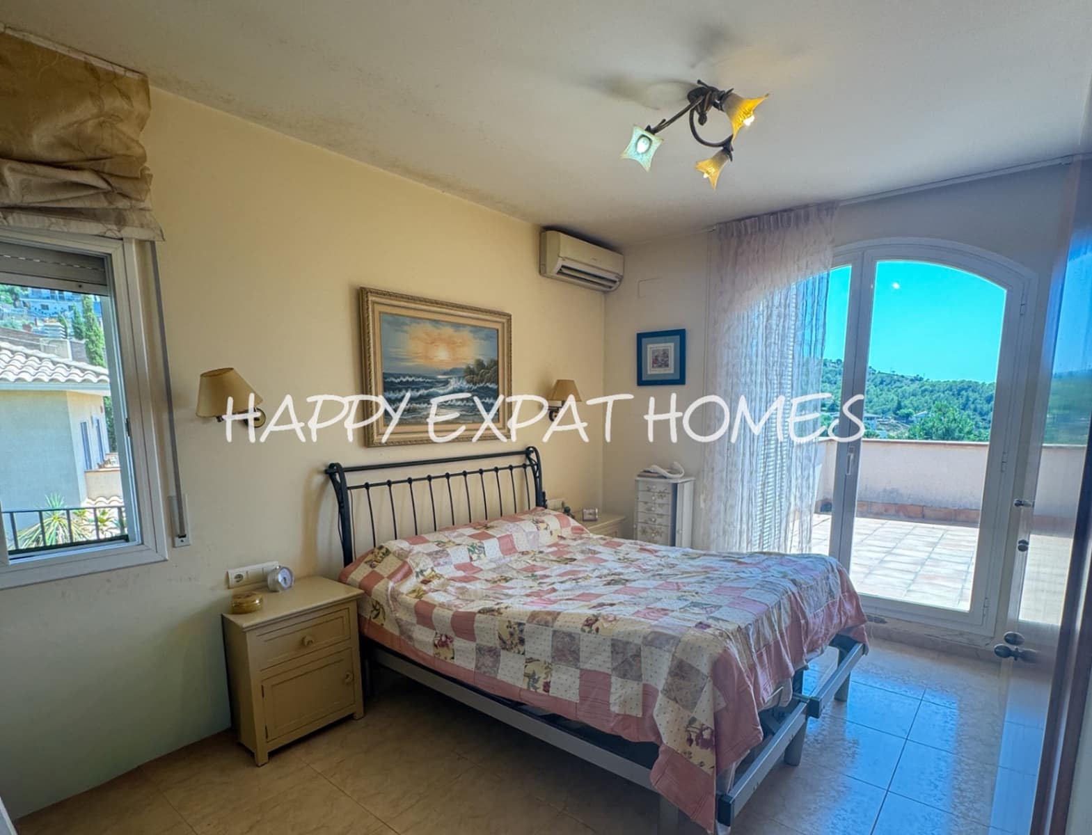 4 bedroom Villa for sale in Sitges with pool garage - € 1,190,000 (Ref: 9797612)