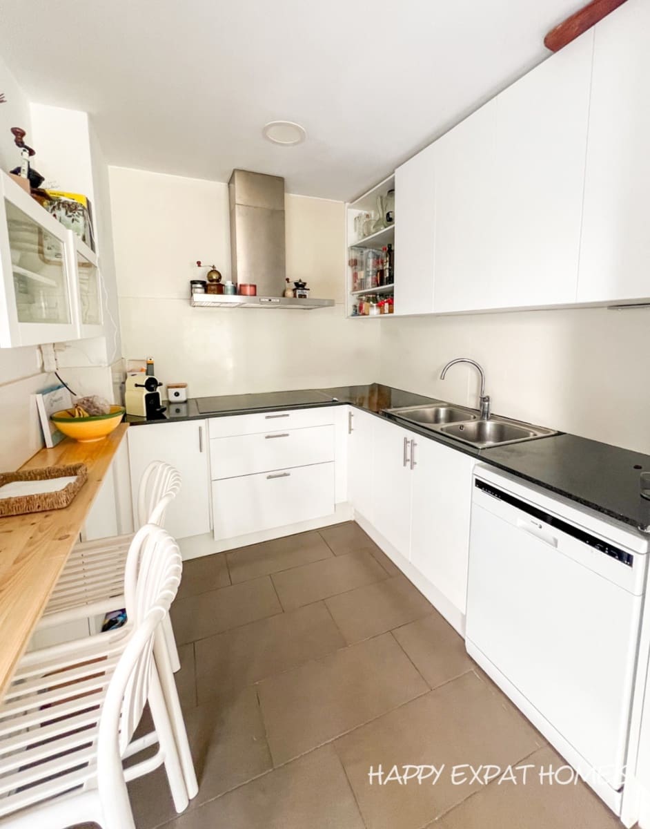 Piso de 3 habitaciones en Sitges en venta con piscina garaje - 795.000 € (Ref: 9798384)