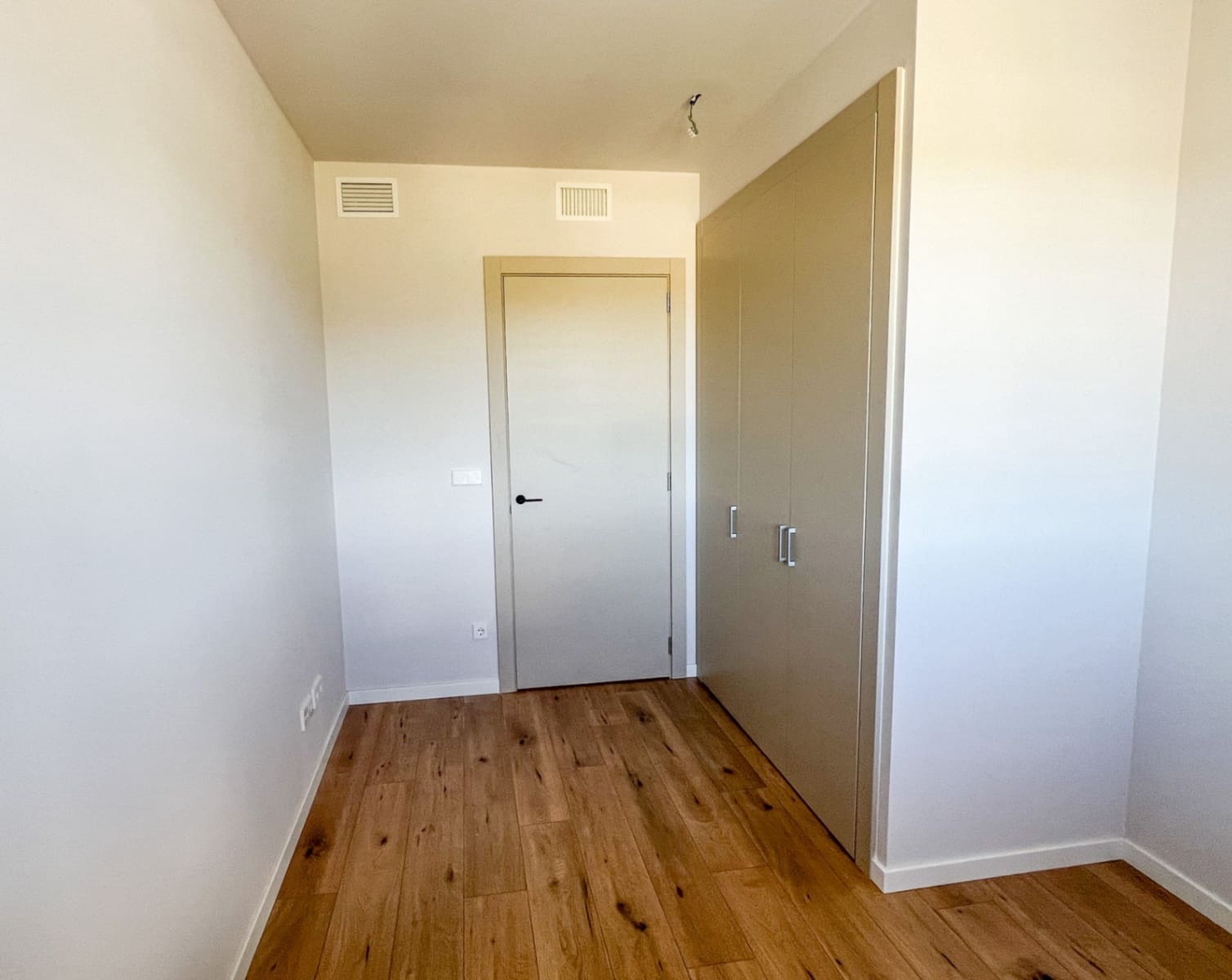 2 bedroom Apartment for rent in Sant Pere de Ribes with pool garage - € 1,700 (Ref: 9833035)