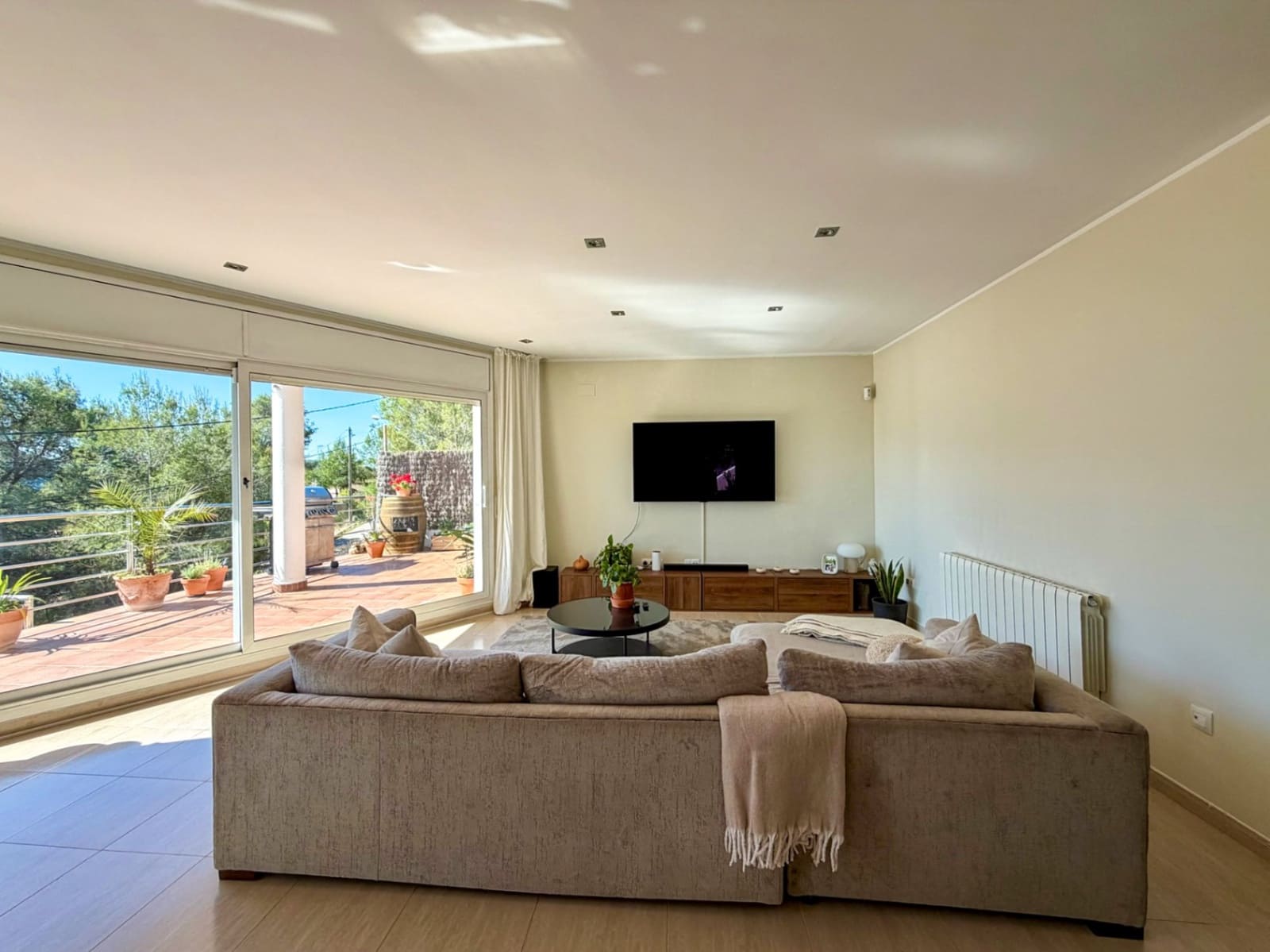 4 quarto Moradia para venda em Olivella - 475 000 € (Ref: 9854929)