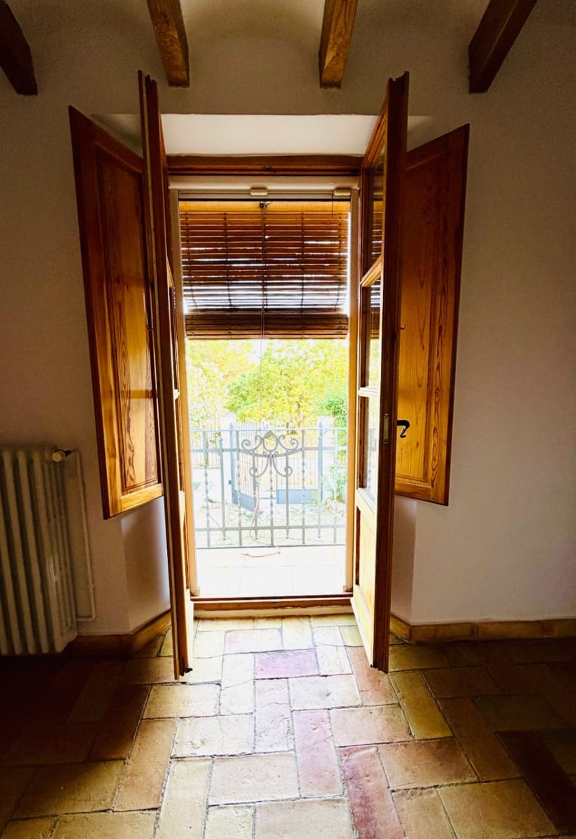 4 slaapkamer Finca/Landhuis te huur in Olerdola met zwembad garage - € 3.500 (Ref: 9956679)