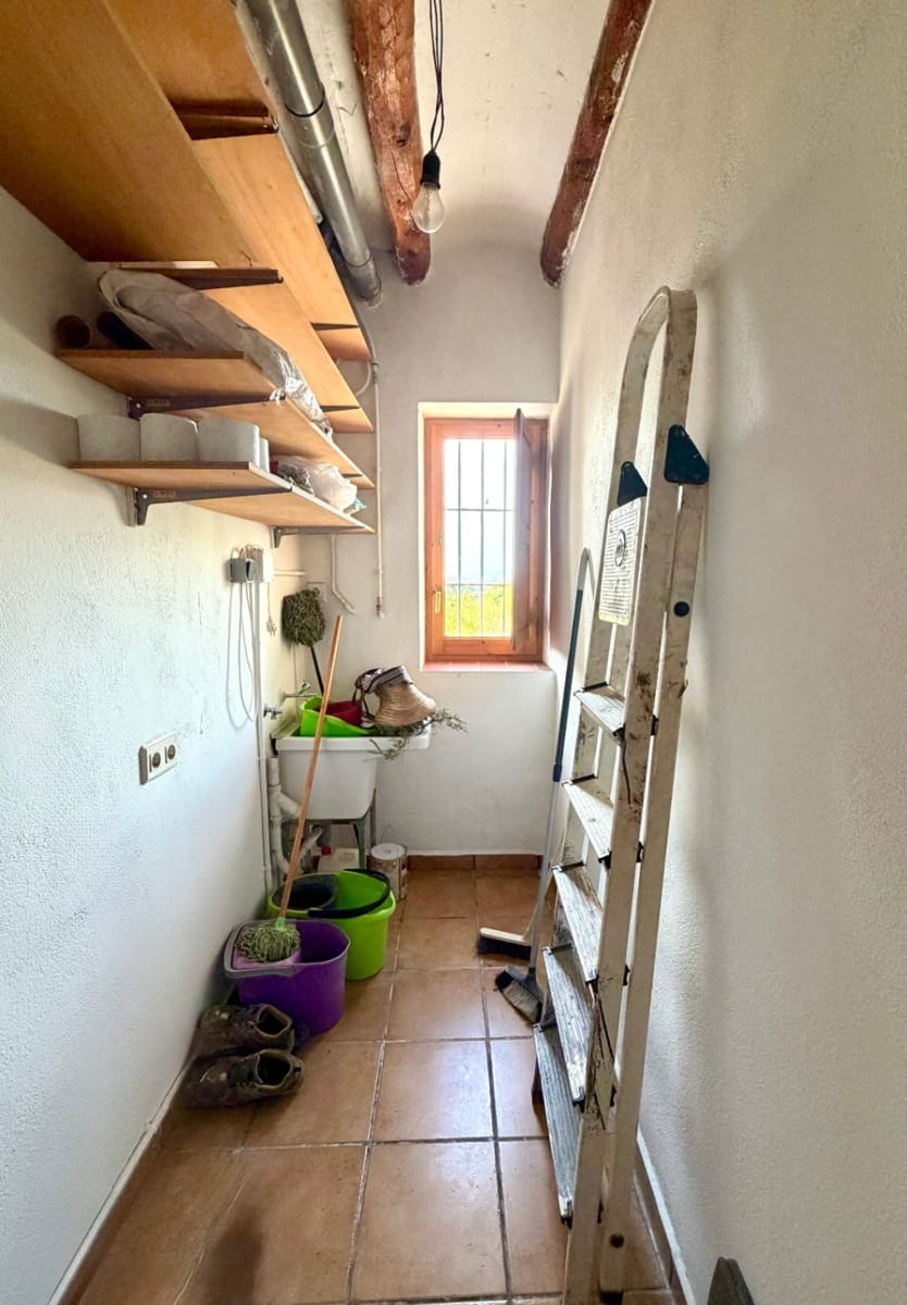 4 slaapkamer Finca/Landhuis te huur in Olerdola met zwembad garage - € 3.500 (Ref: 9956679)