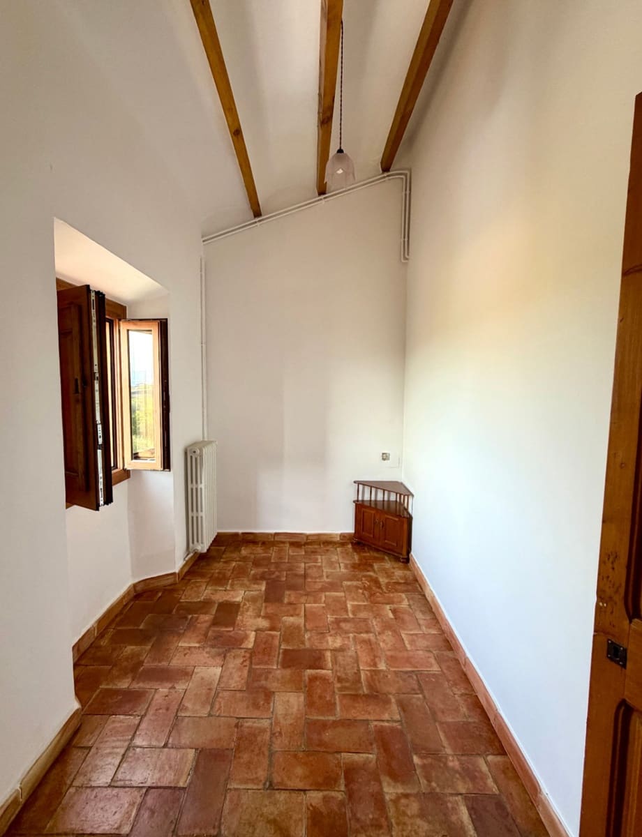 4 slaapkamer Finca/Landhuis te huur in Olerdola met zwembad garage - € 3.500 (Ref: 9956679)
