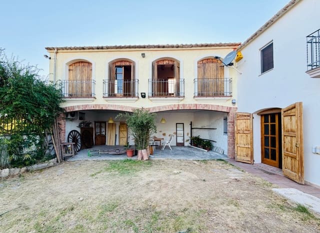 4 slaapkamer Finca/Landhuis te huur in Olèrdola met zwembad garage - € 3.500 (Ref: 9956679)