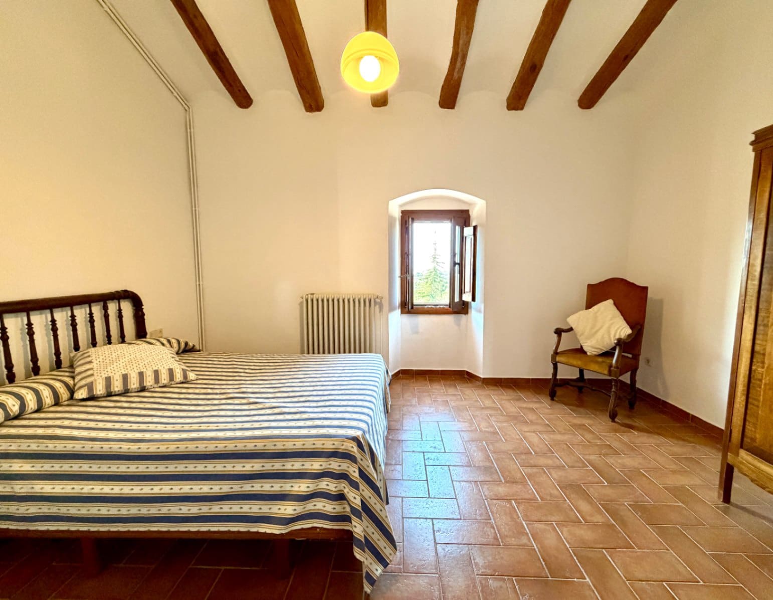 4 slaapkamer Finca/Landhuis te huur in Olerdola met zwembad garage - € 3.500 (Ref: 9956679)