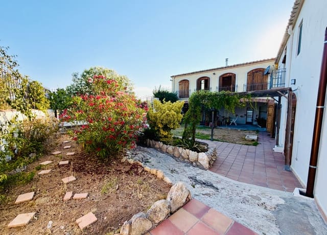 4 slaapkamer Finca/Landhuis te huur in Olèrdola met zwembad garage - € 3.500 (Ref: 9956679)