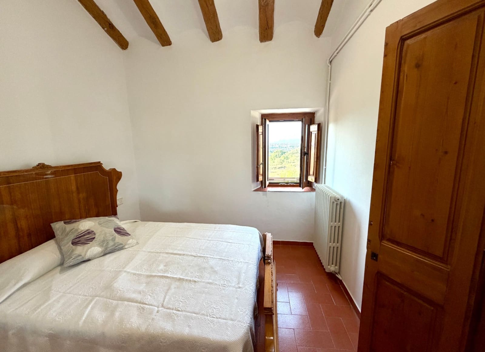 4 slaapkamer Finca/Landhuis te huur in Olerdola met zwembad garage - € 3.500 (Ref: 9956679)