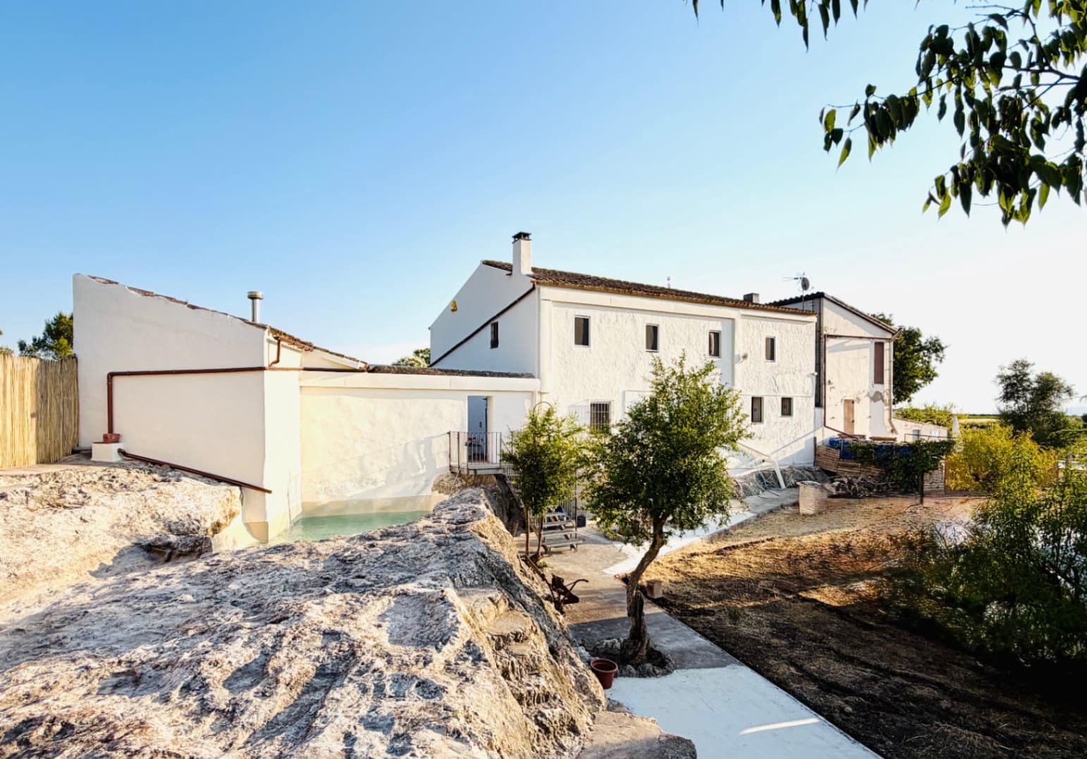 4 slaapkamer Finca/Landhuis te huur in Olerdola met zwembad garage - € 3.500 (Ref: 9956679)