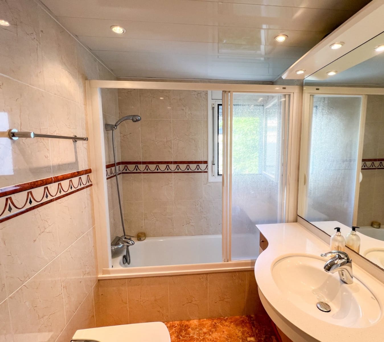 3 bedroom Flat for sale in Sitges with pool - € 598,000 (Ref: 9969036)