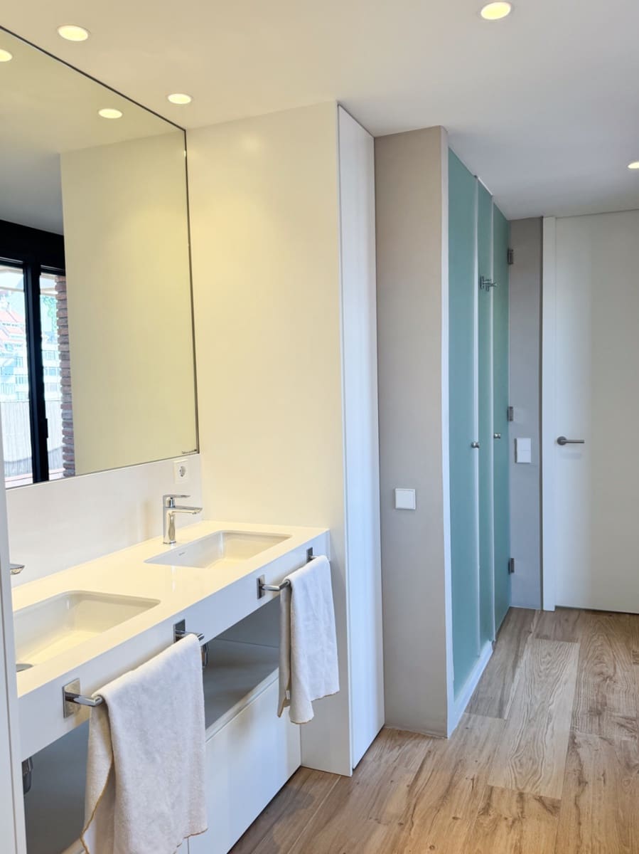 4 bedroom Penthouse for sale in Barcelona city - € 1,595,000 (Ref: 9976771)