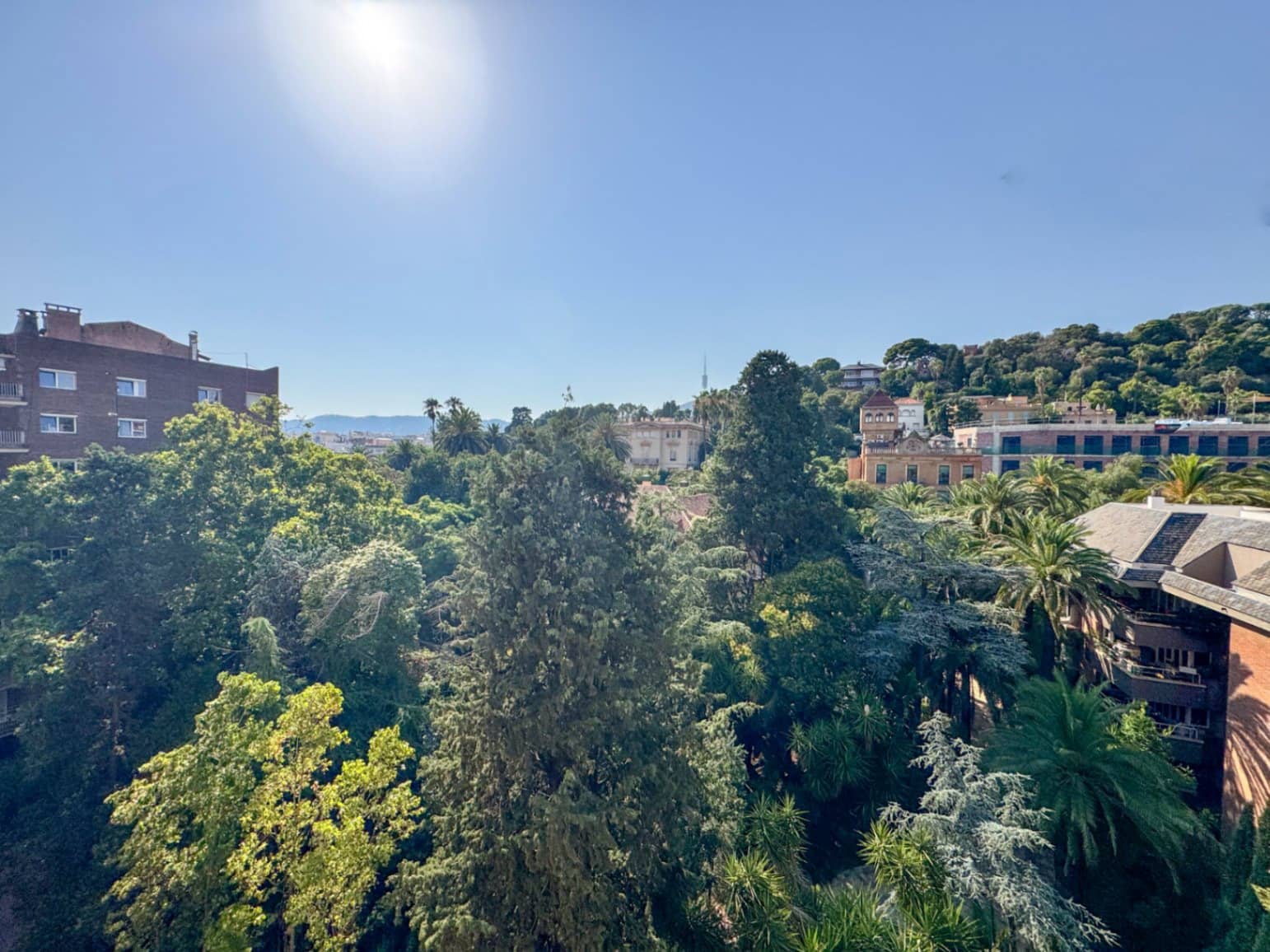 4 bedroom Penthouse for sale in Barcelona city - € 1,595,000 (Ref: 9976771)