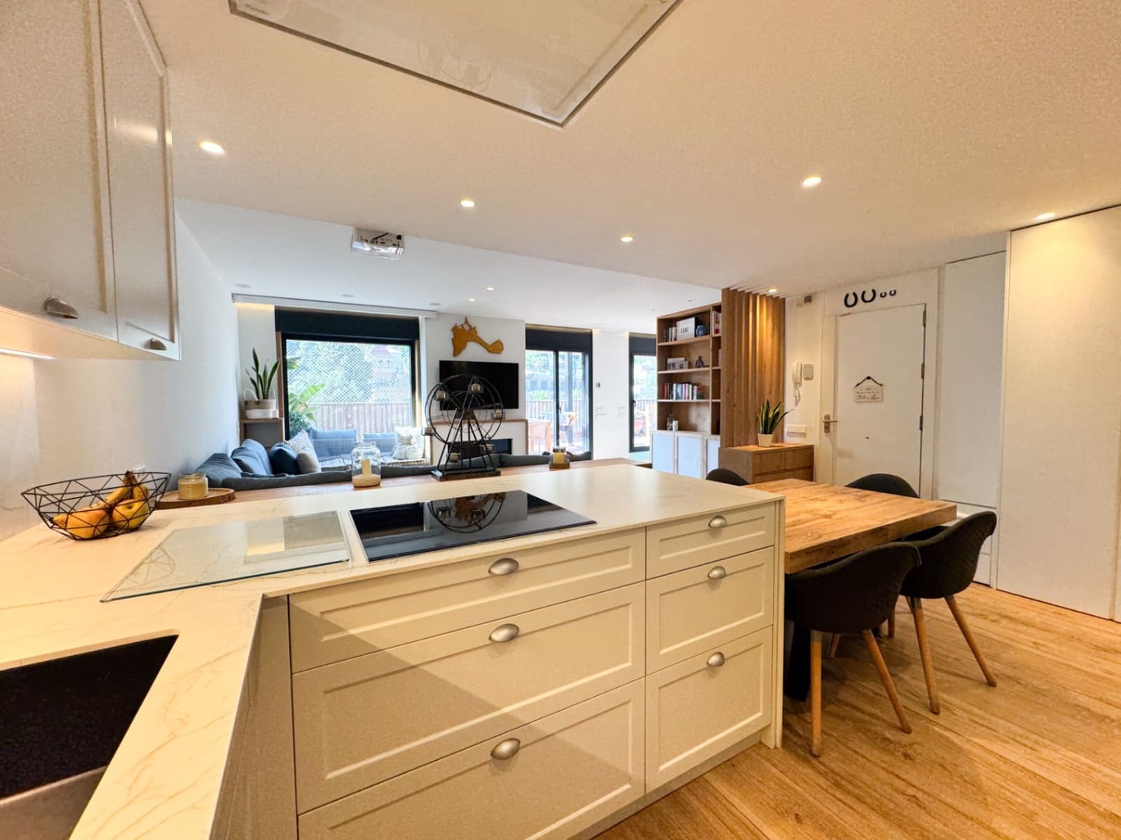 4 bedroom Penthouse for sale in Barcelona city - € 1,595,000 (Ref: 9976771)