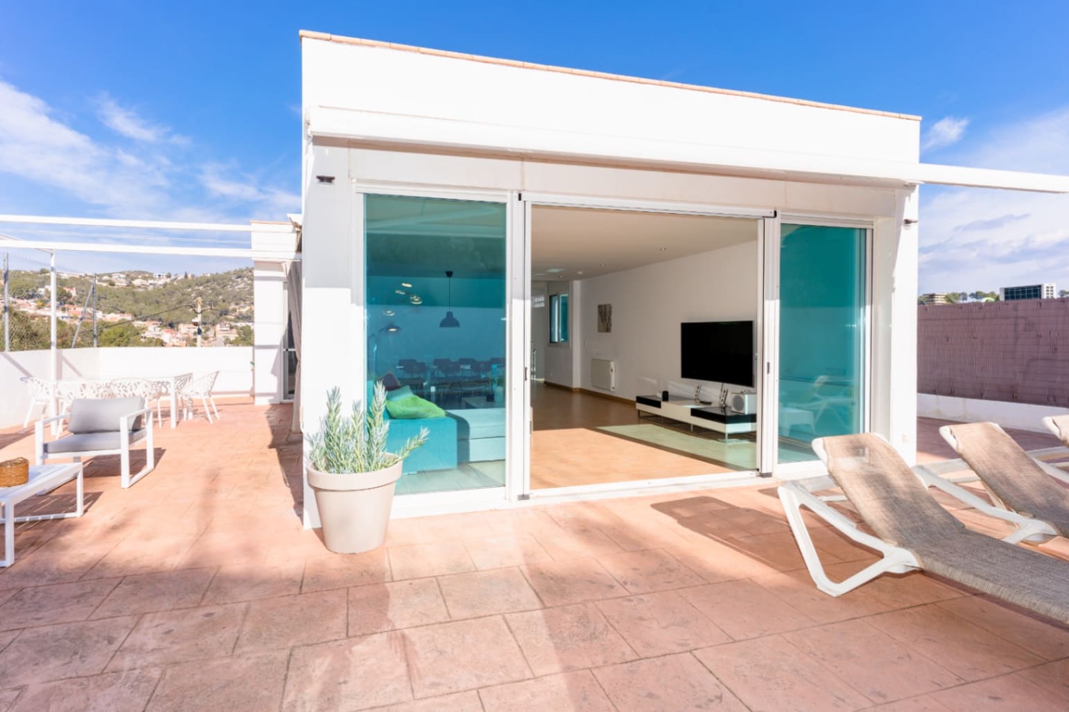 4 camera da letto Villa in vendita in Olivella con piscina garage - 450.000 € (Rif: 9999447)