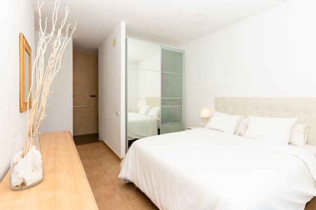 4 camera da letto Villa in vendita in Olivella con piscina garage - 450.000 € (Rif: 9999447)