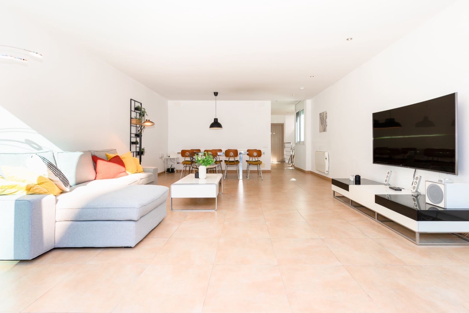 4 camera da letto Villa in vendita in Olivella con piscina garage - 450.000 € (Rif: 9999447)