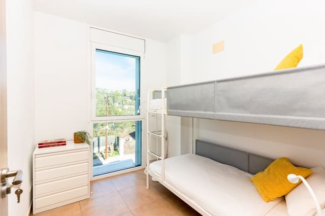 4 camera da letto Villa in vendita in Olivella con piscina garage - 450.000 € (Rif: 9999447)