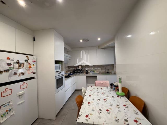 4 quarto Apartamento para venda em Castelló de la Plana - 220 000 € (Ref: 10021891)