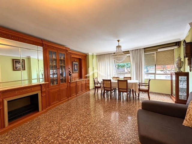 4 quarto Apartamento para venda em Castelló de la Plana - 220 000 € (Ref: 10021891)