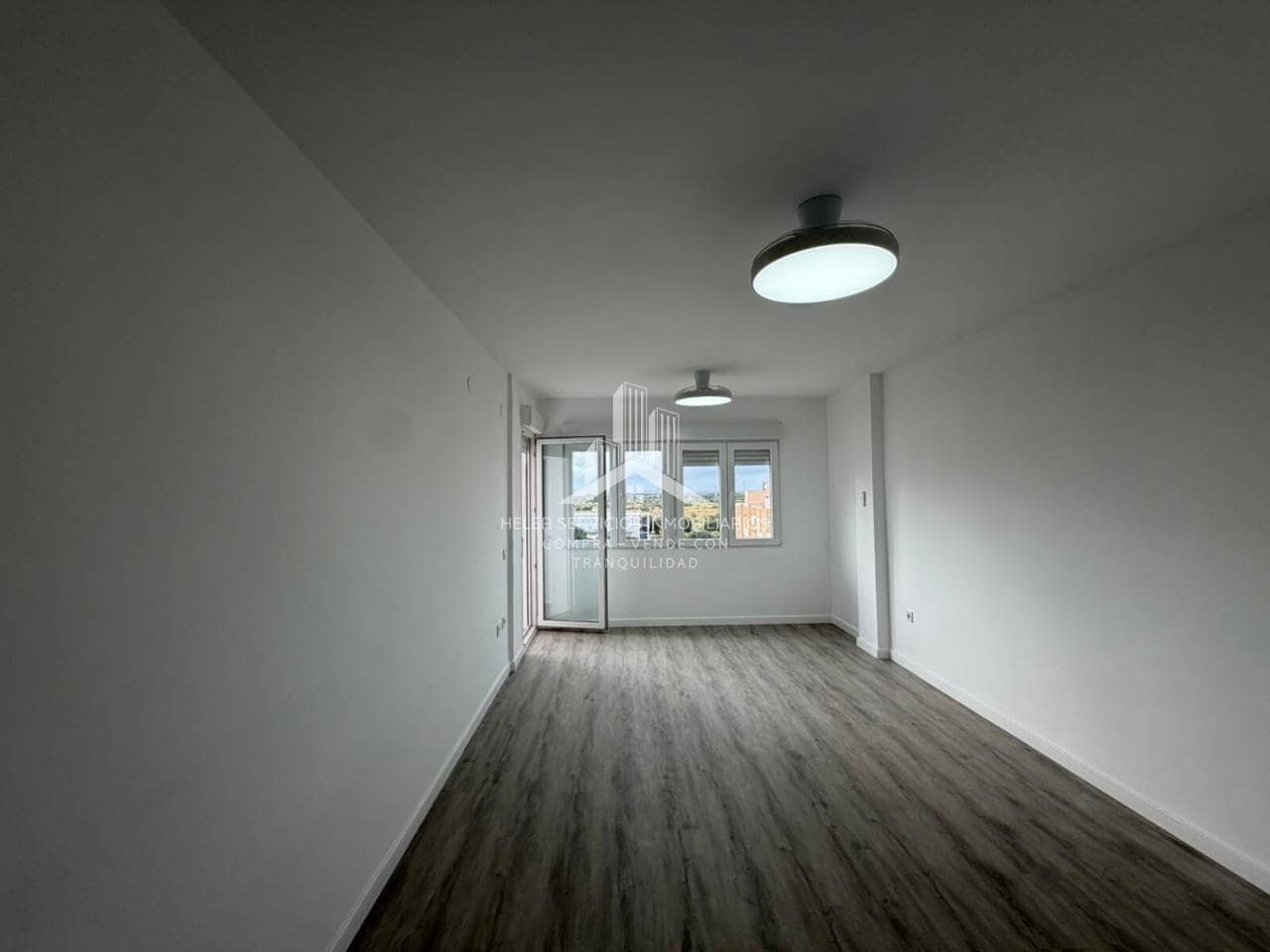 4 slaapkamer Flat te huur in Castello de la Plana - € 1.200 (Ref: 10034767)