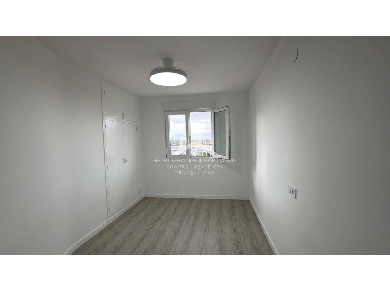 4 slaapkamer Flat te huur in Castello de la Plana - € 1.200 (Ref: 10034767)